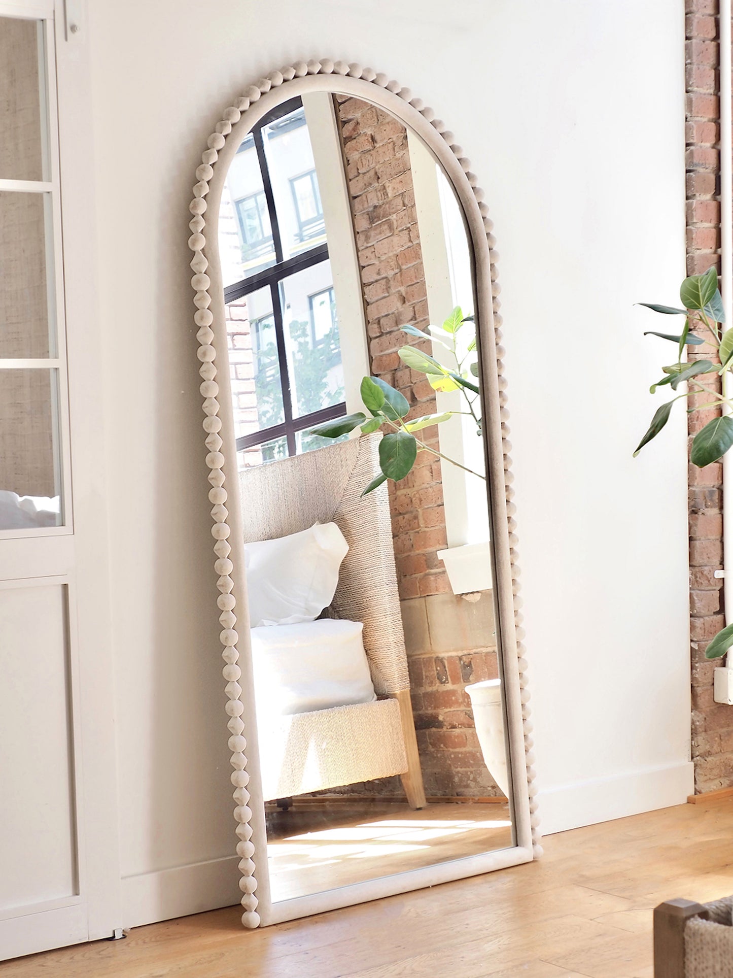Aniston Mirror